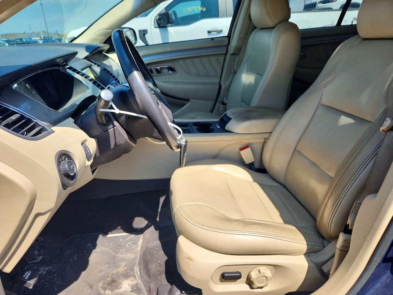 Ford Taurus Sel