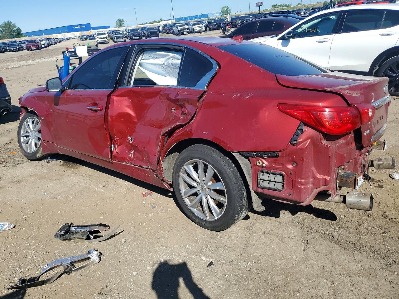 INFINITI Q50 Premium