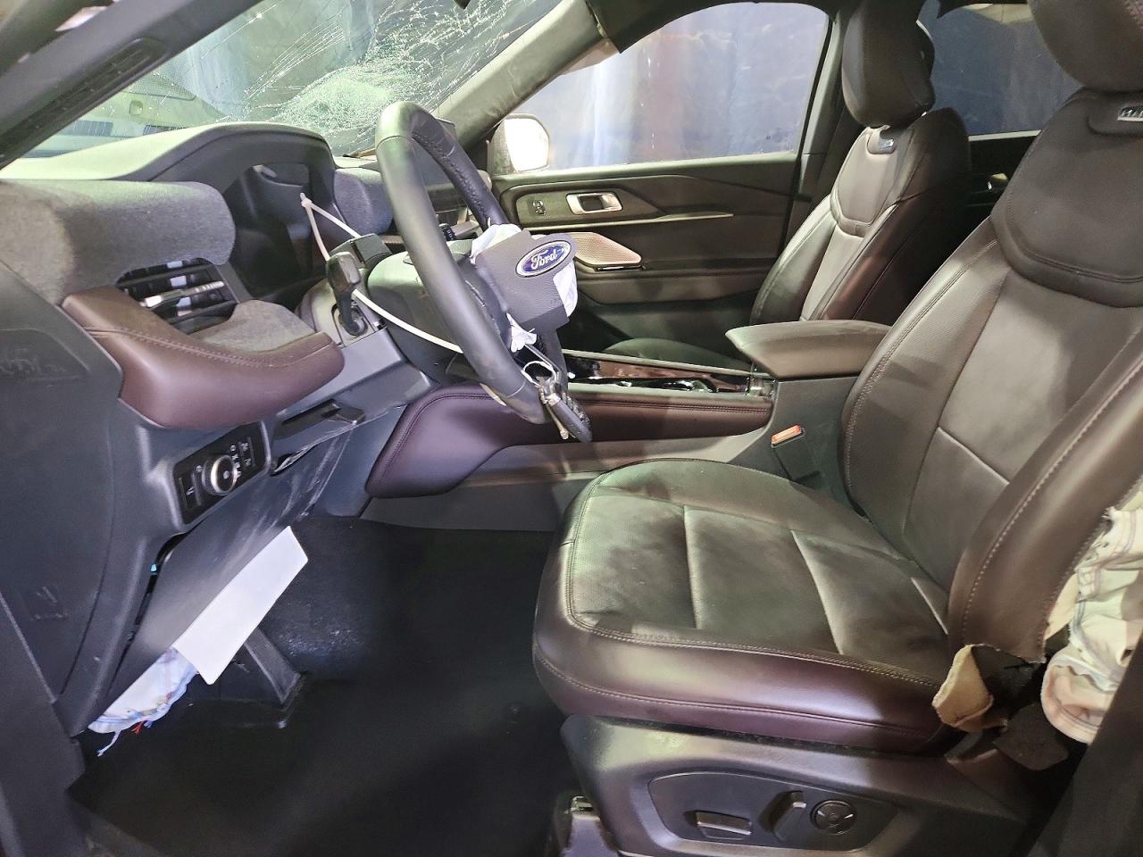 Ford Explorer Platinum