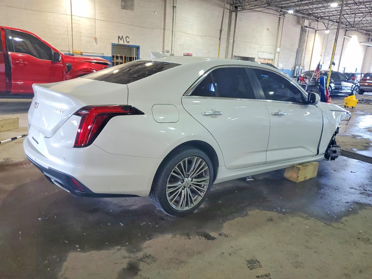 Cadillac CT4 Premium Luxury