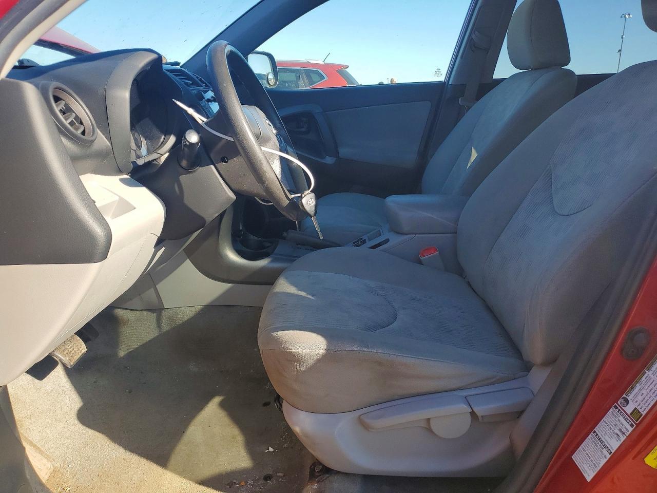 Toyota RAV4 Base