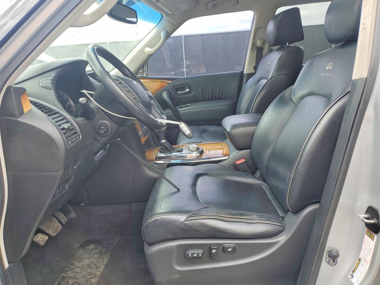 INFINITI Qx Base