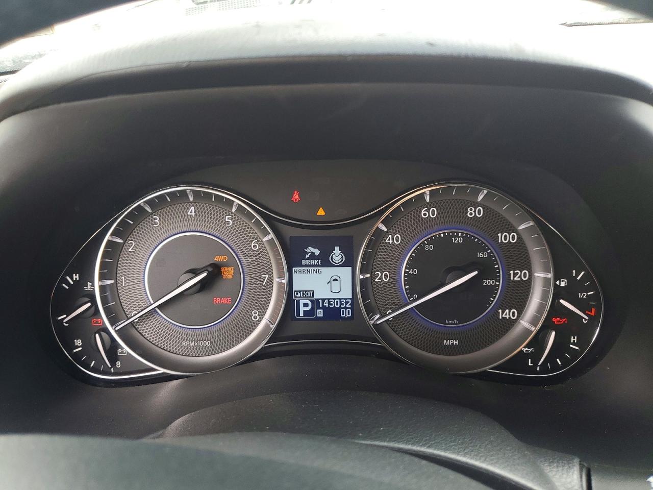 INFINITI Qx Base
