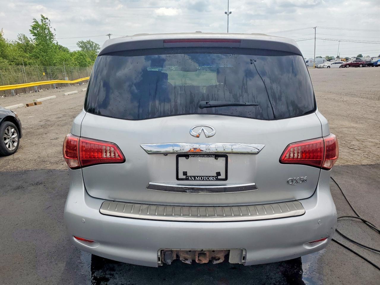 INFINITI Qx Base