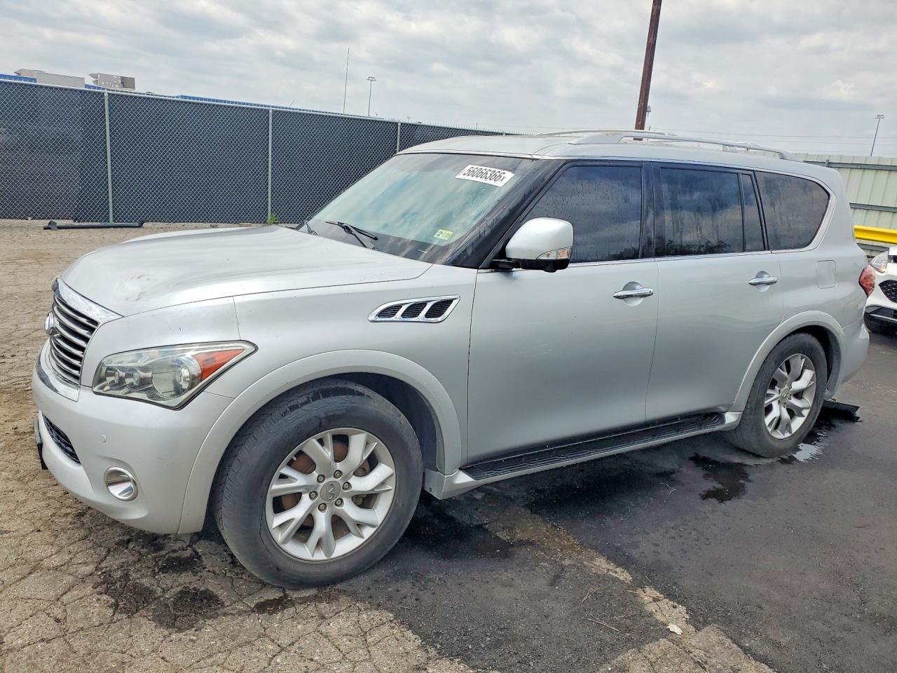 Salvage INFINITI Qx Image