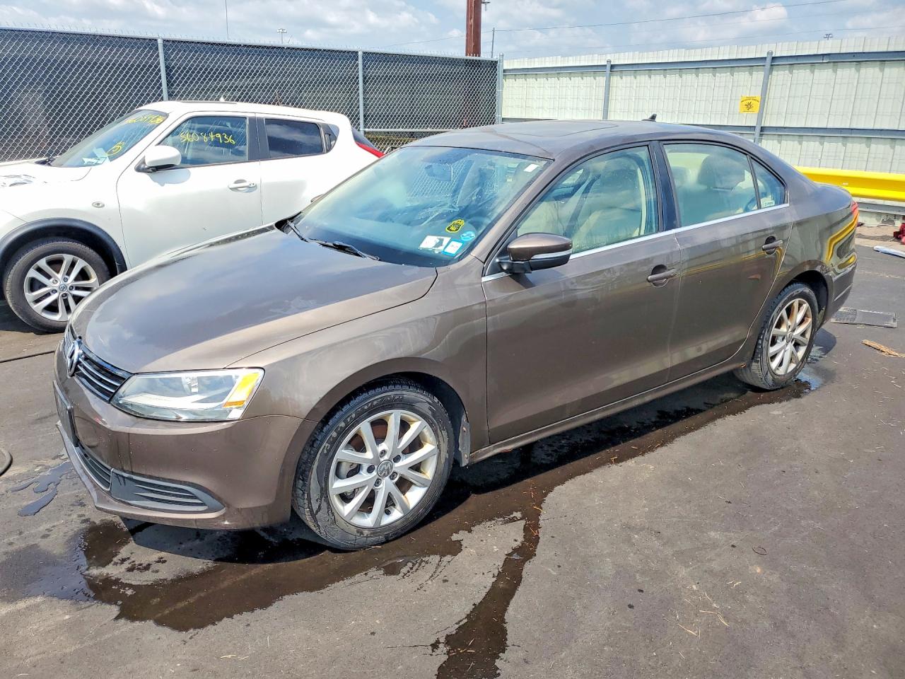 Salvage Volkswagen Jetta Image