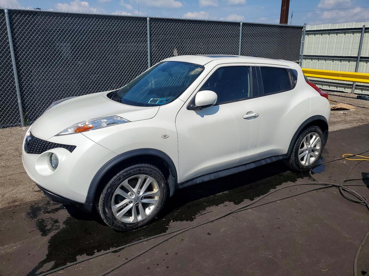 Salvage Nissan JUKE Image
