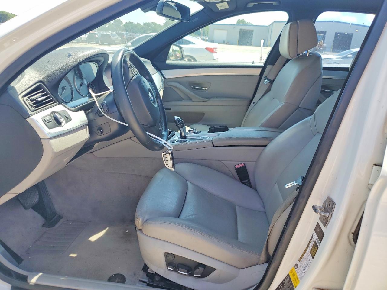 BMW 5 Series Xi
