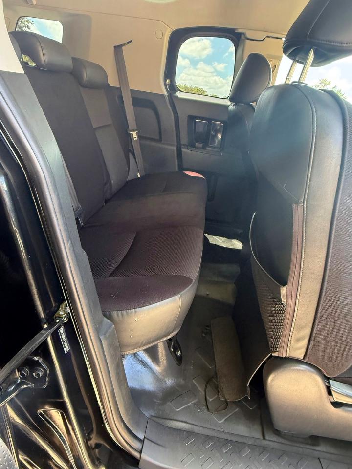 Toyota FJ Cruiser Base