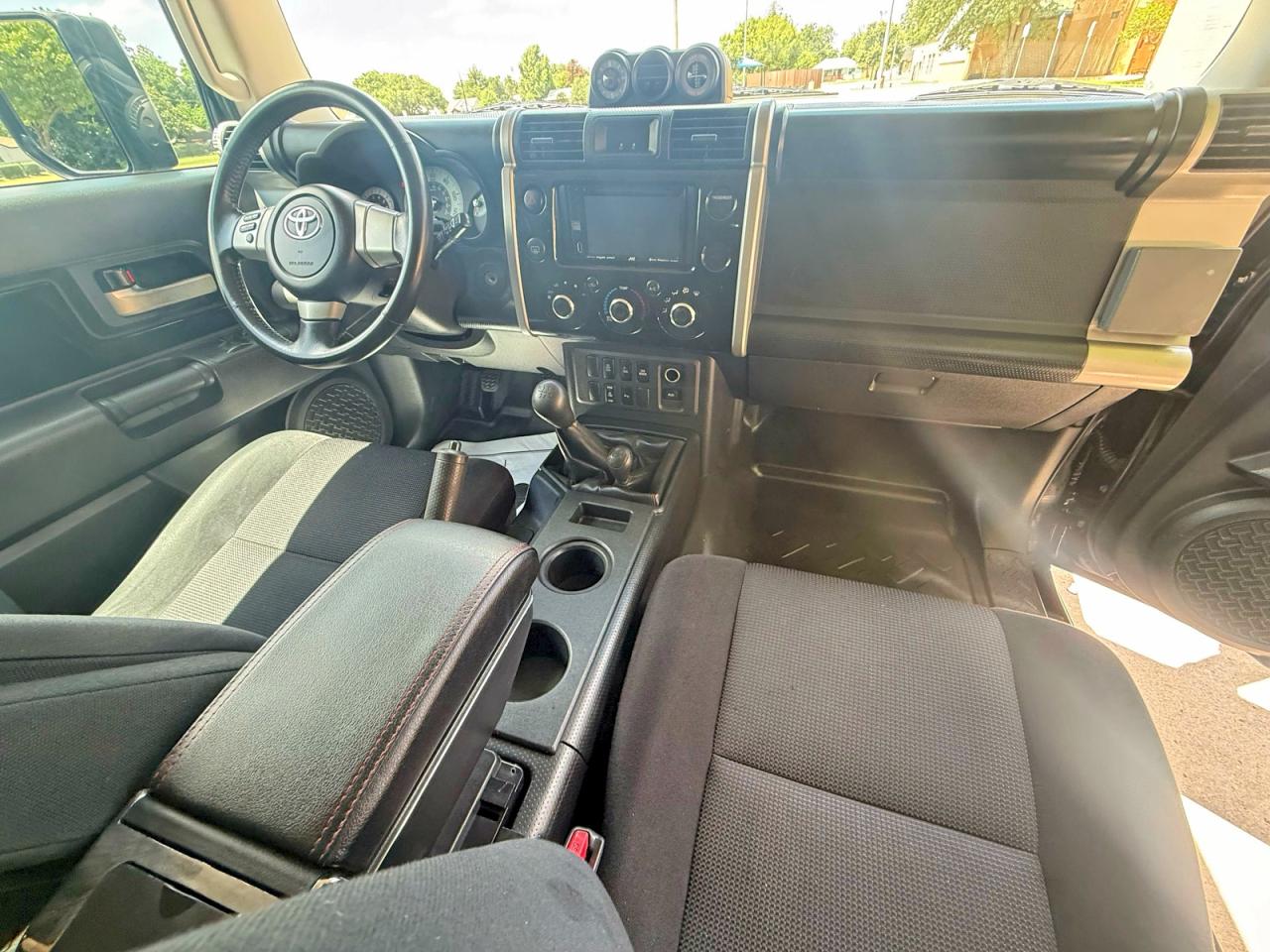 Toyota FJ Cruiser Base
