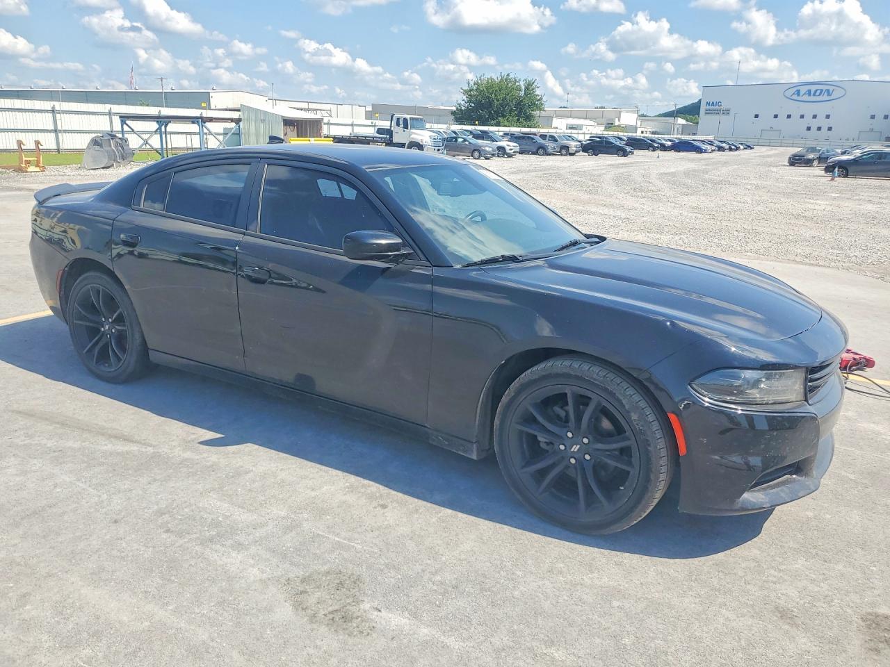 Dodge Charger Sxt