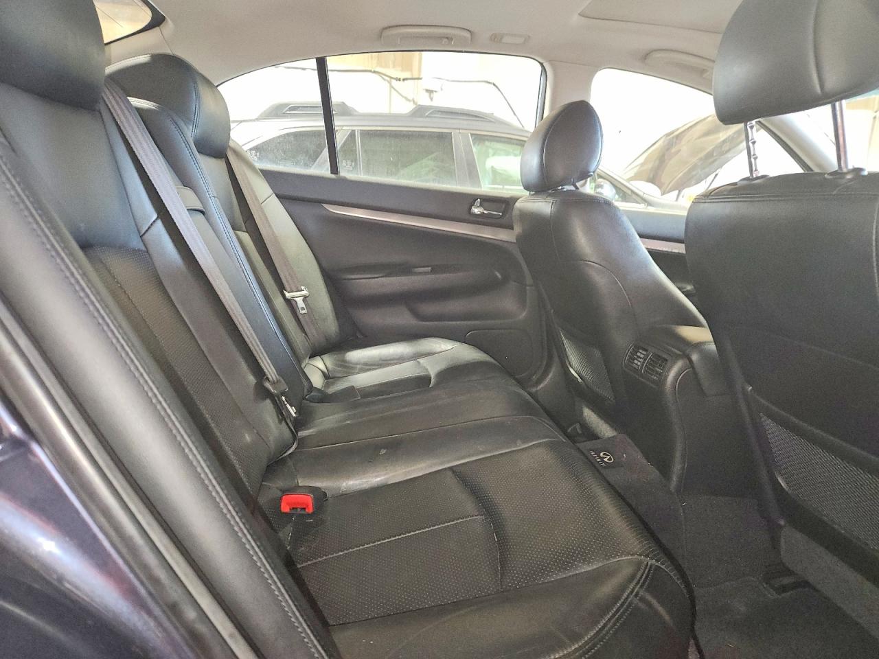 INFINITI G37 X