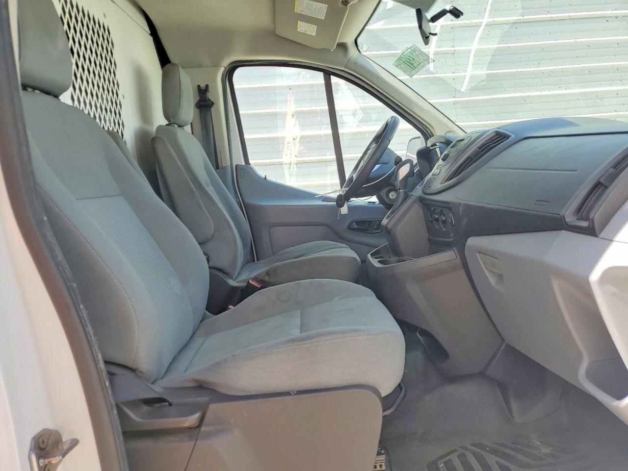 Ford Transit T-250