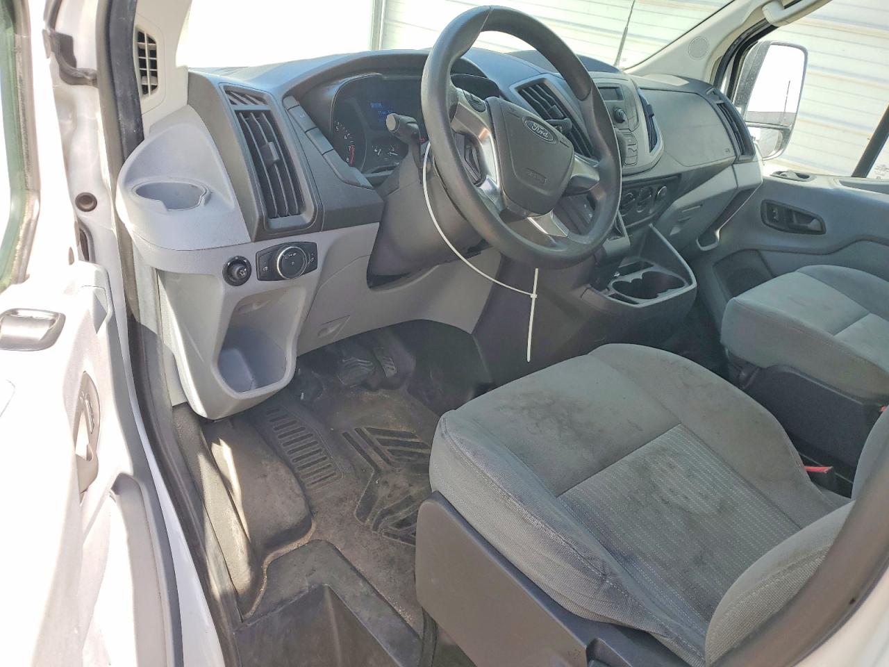 Ford Transit T-250