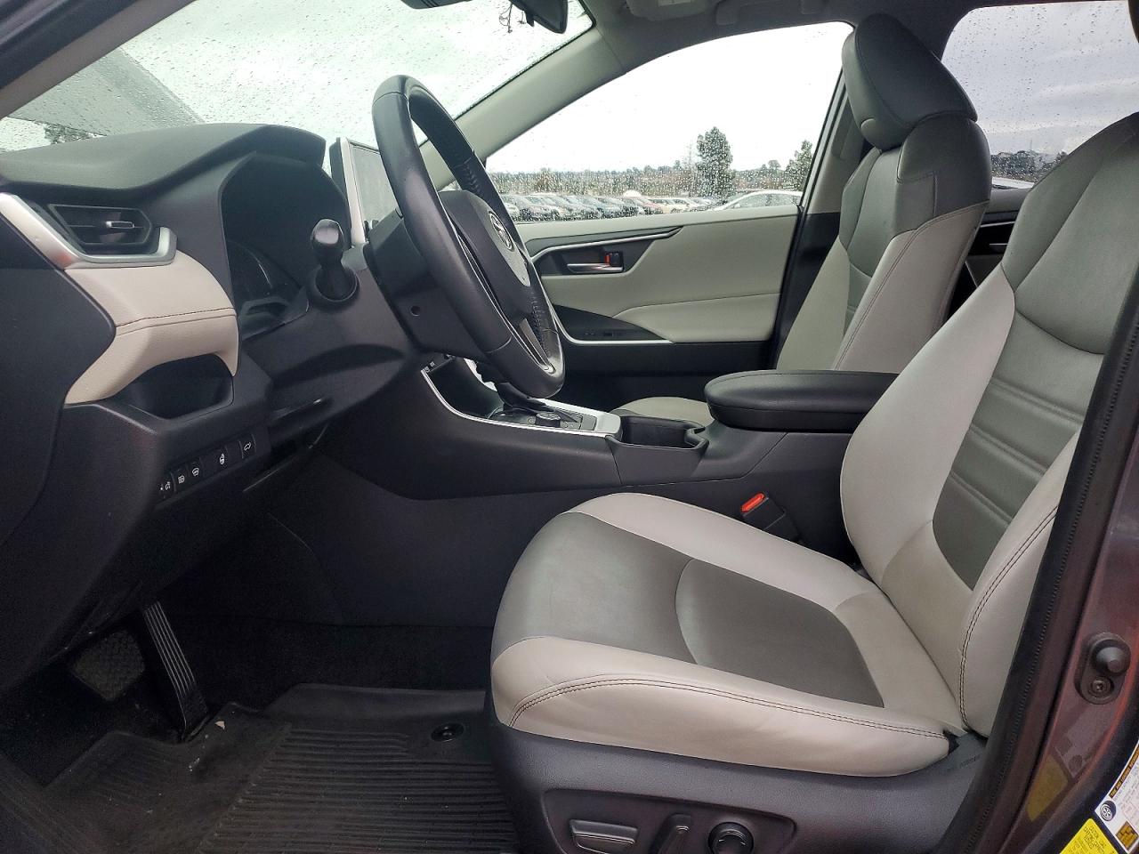 Toyota RAV4 Xle Premium