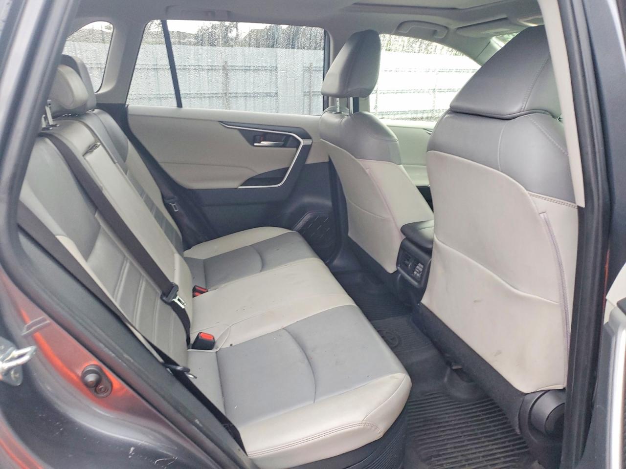 Toyota RAV4 Xle Premium