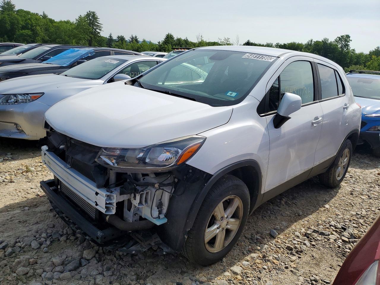 Salvage Chevrolet Trax Image