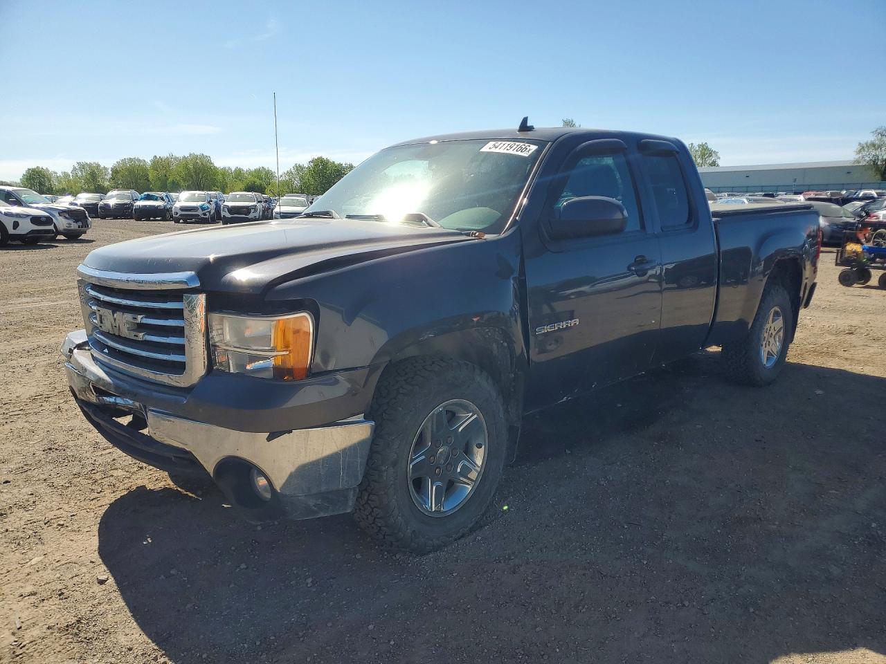 Salvage GMC Sierra Image