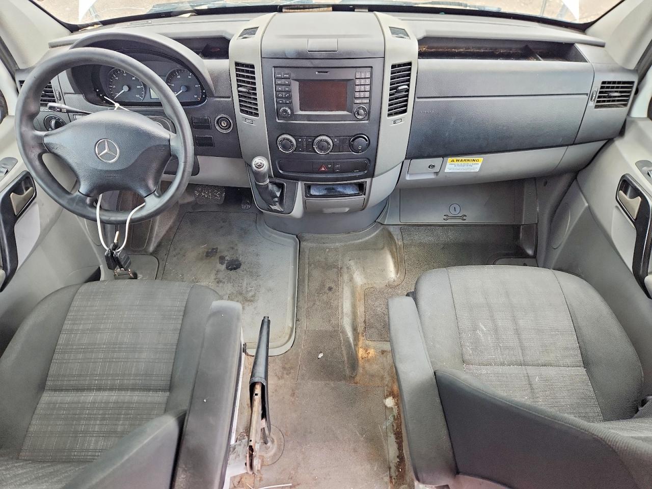 Mercedes-Benz Sprinter 2500