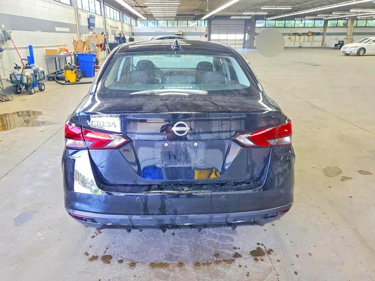 Nissan Versa Sv