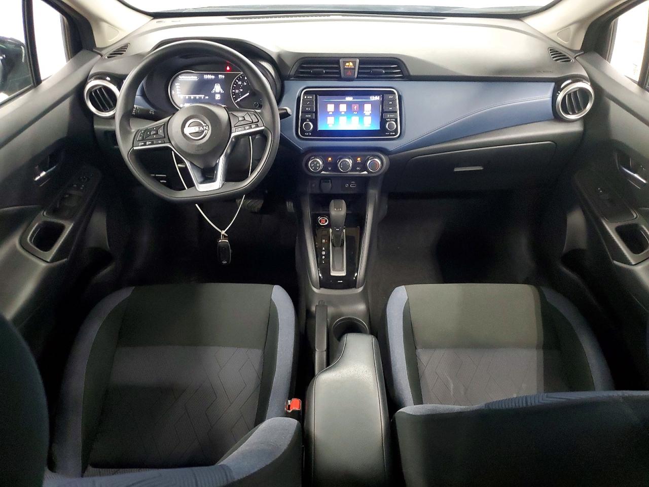 Nissan Versa Sv