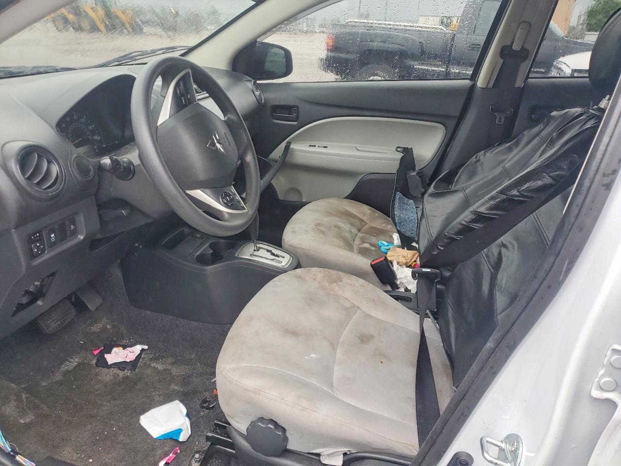 Mitsubishi Mirage G4 Es