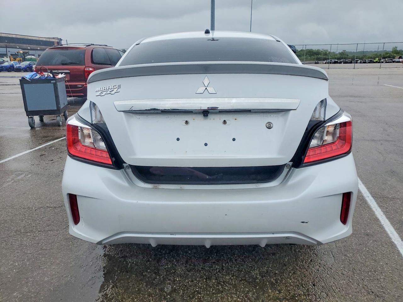 Mitsubishi Mirage G4 Es