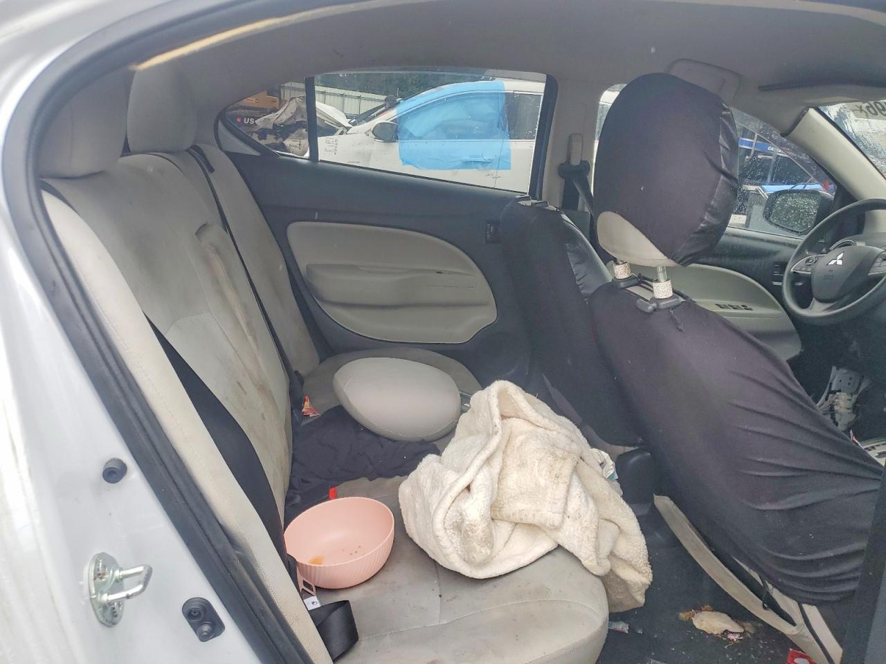 Mitsubishi Mirage G4 Es