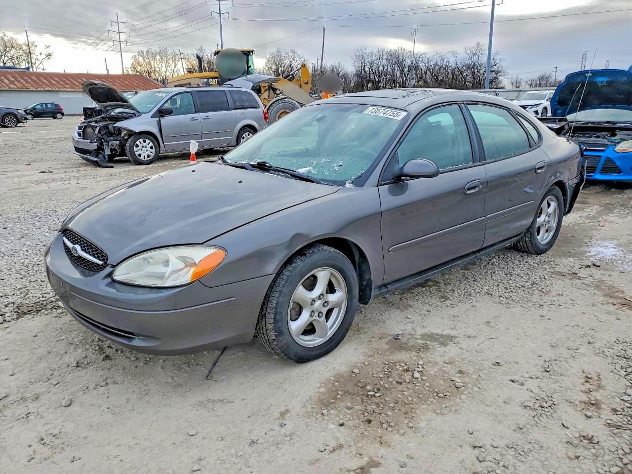 Salvage Ford Taurus Image