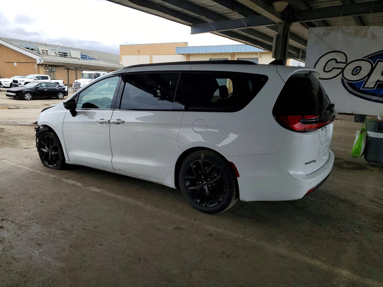 Chrysler Pacifica Limited