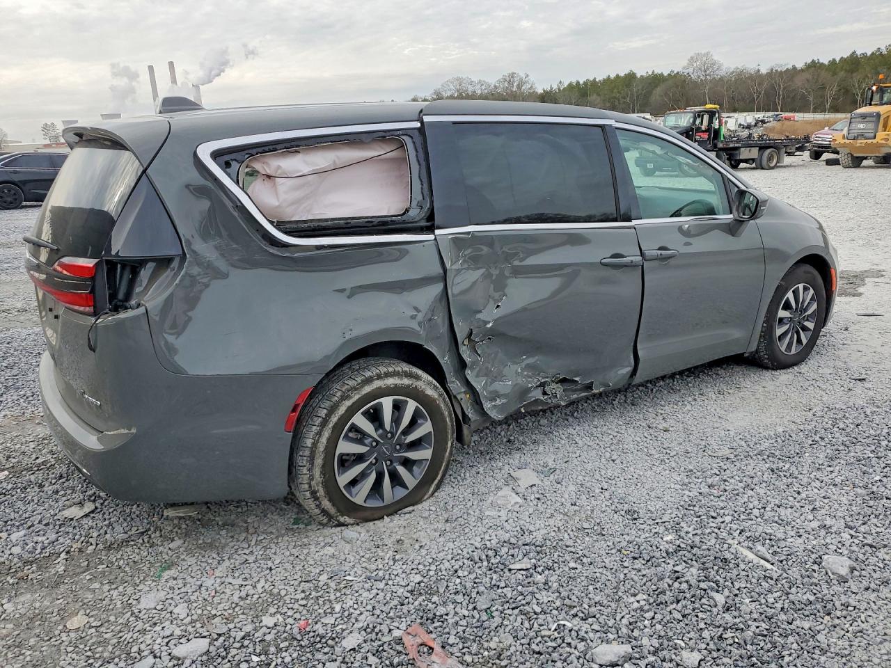 Chrysler Pacifica Hybrid Touring L