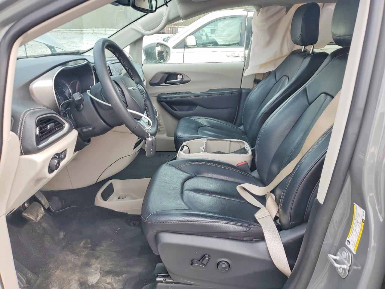 Chrysler Pacifica Hybrid Touring L