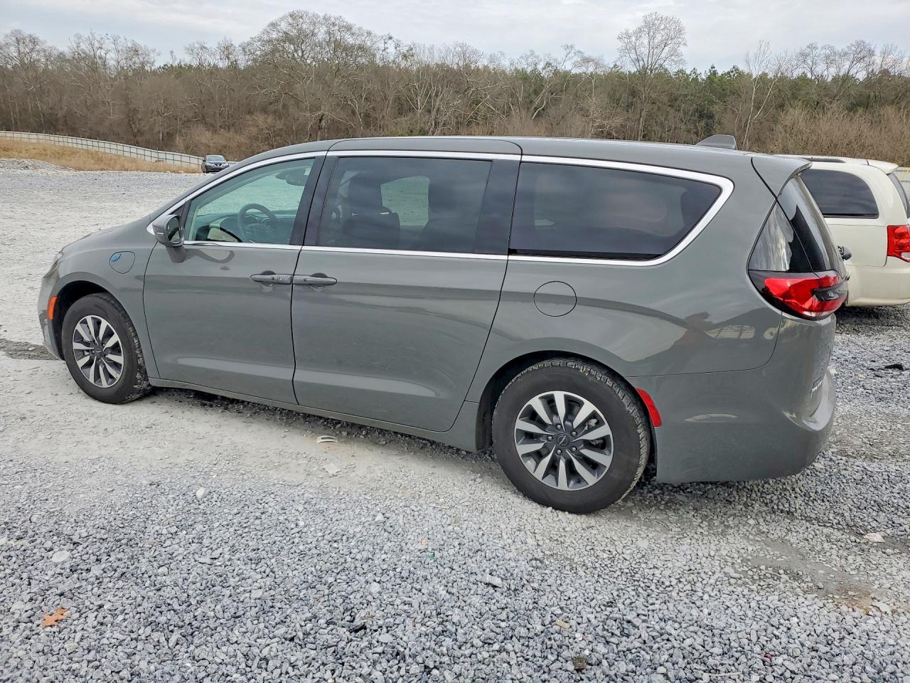 Chrysler Pacifica Hybrid Touring L
