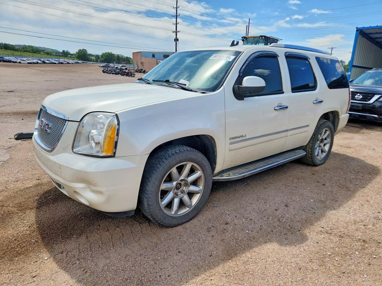 Salvage GMC Yukon Image