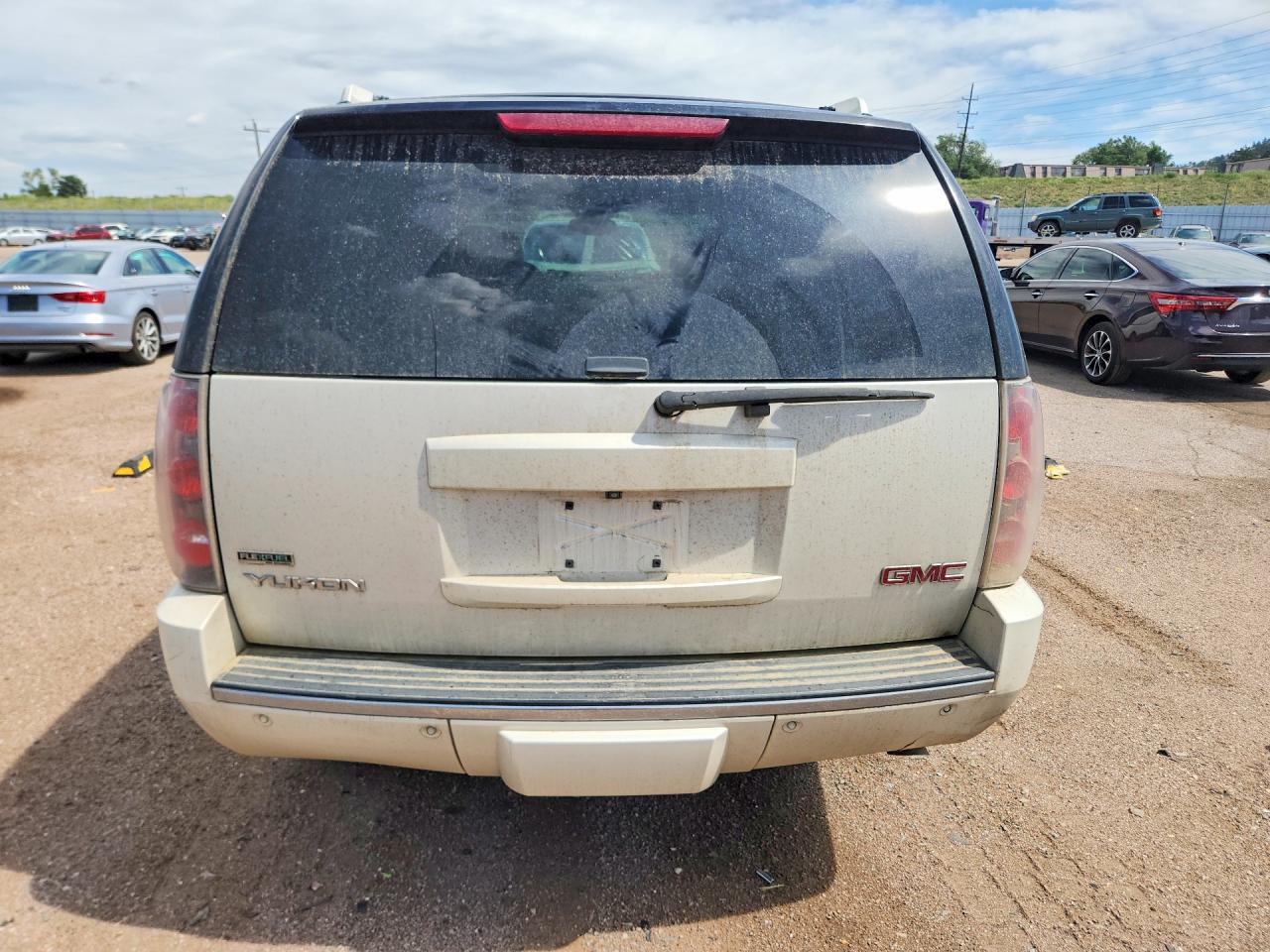 GMC Yukon Denali