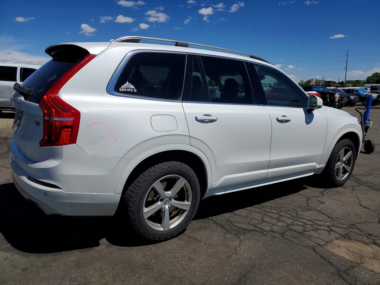 Volvo XC90 T5