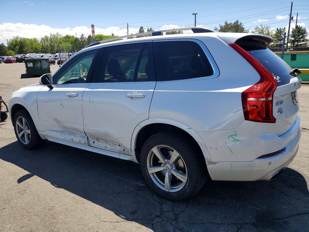 Volvo XC90 T5