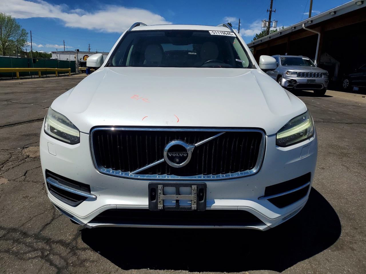 Volvo XC90 T5