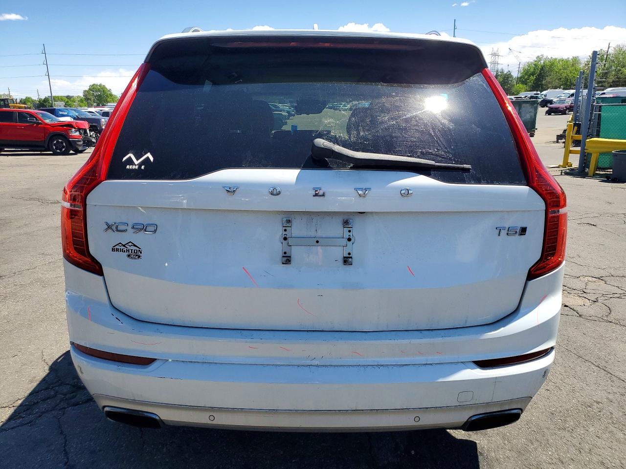 Volvo XC90 T5