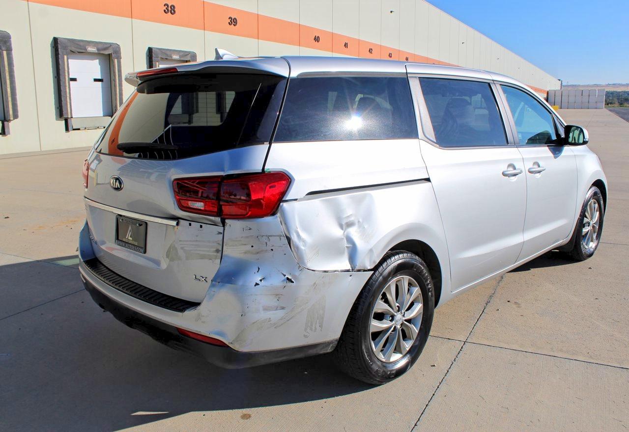 Kia Sedona Lx