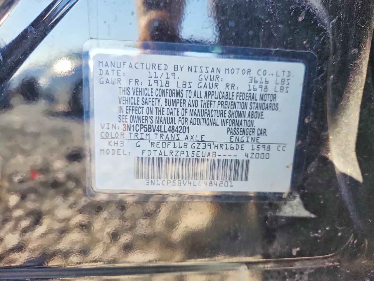 Nissan Kicks S