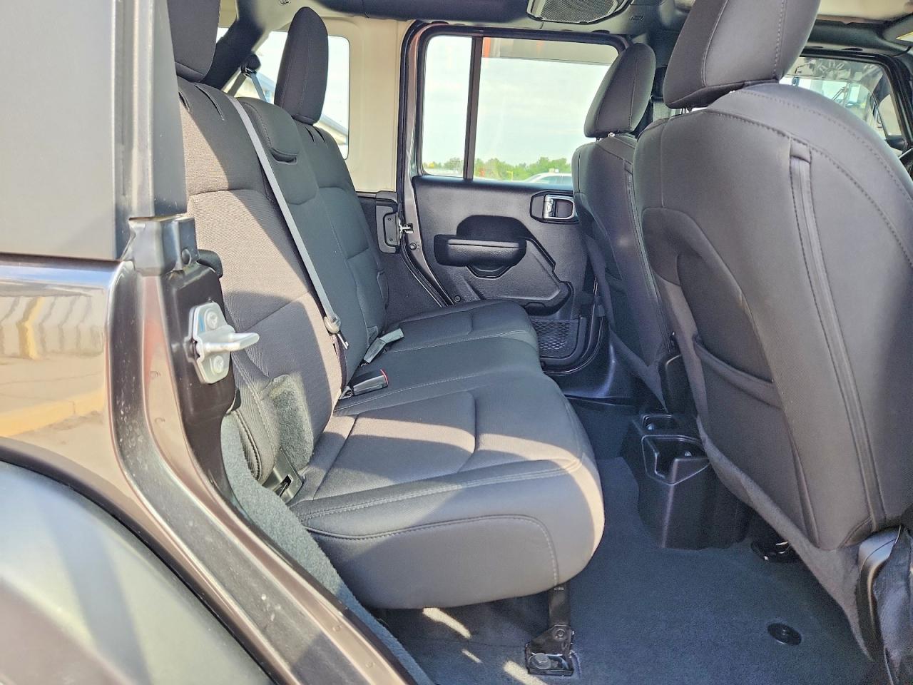 Jeep Wrangler Sport