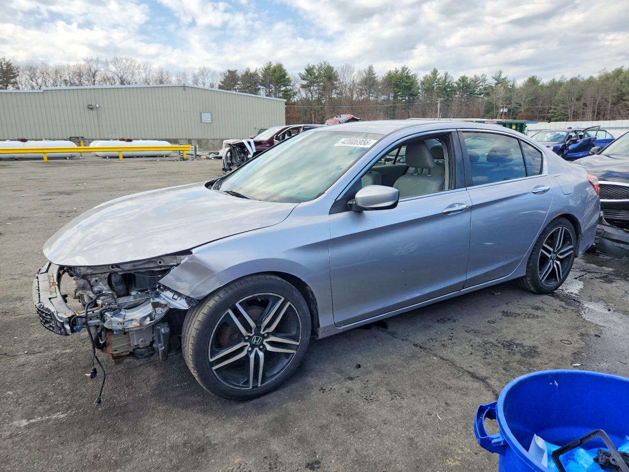Salvage Honda Accord Image