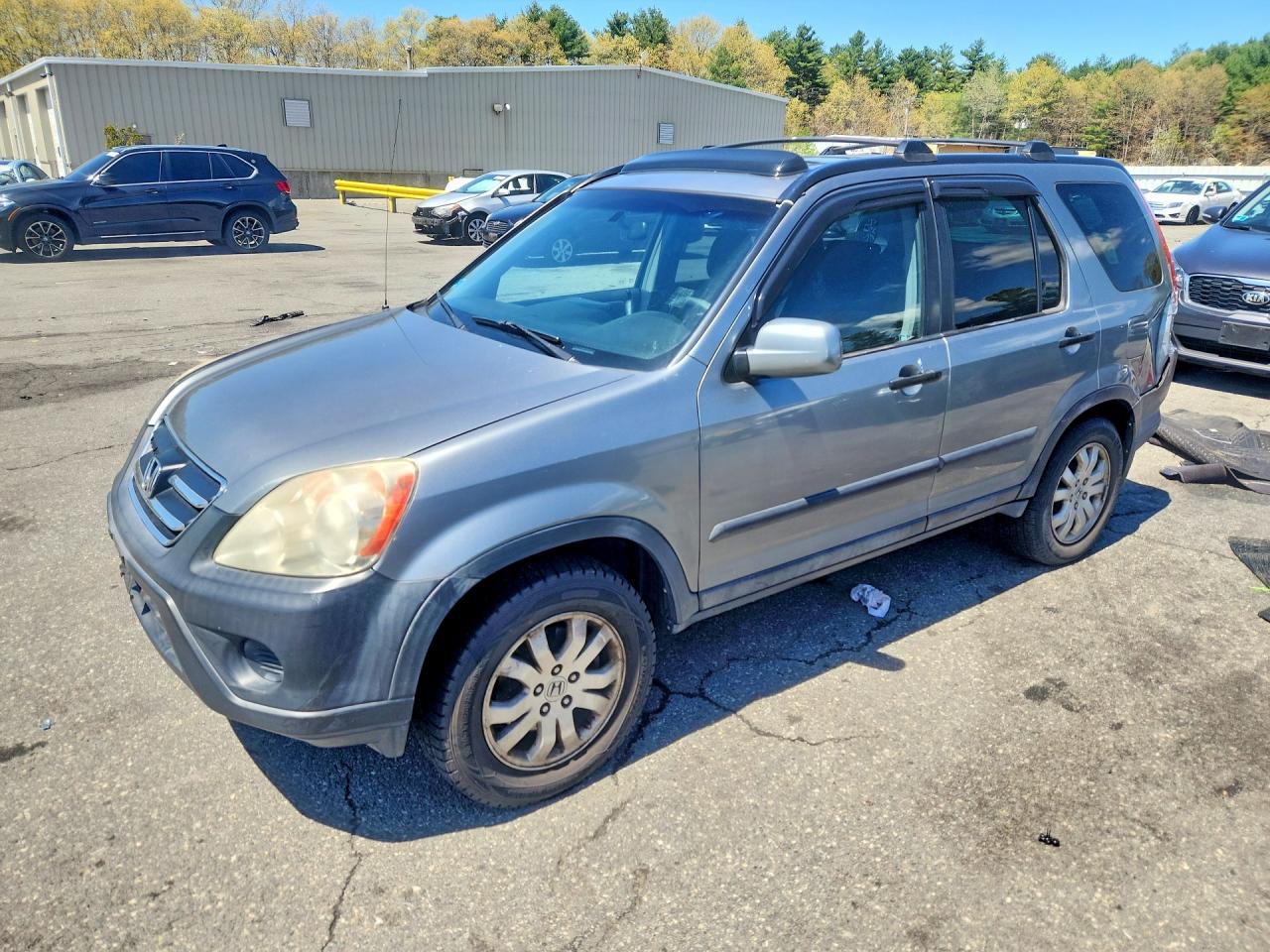 Salvage Honda Crv Image