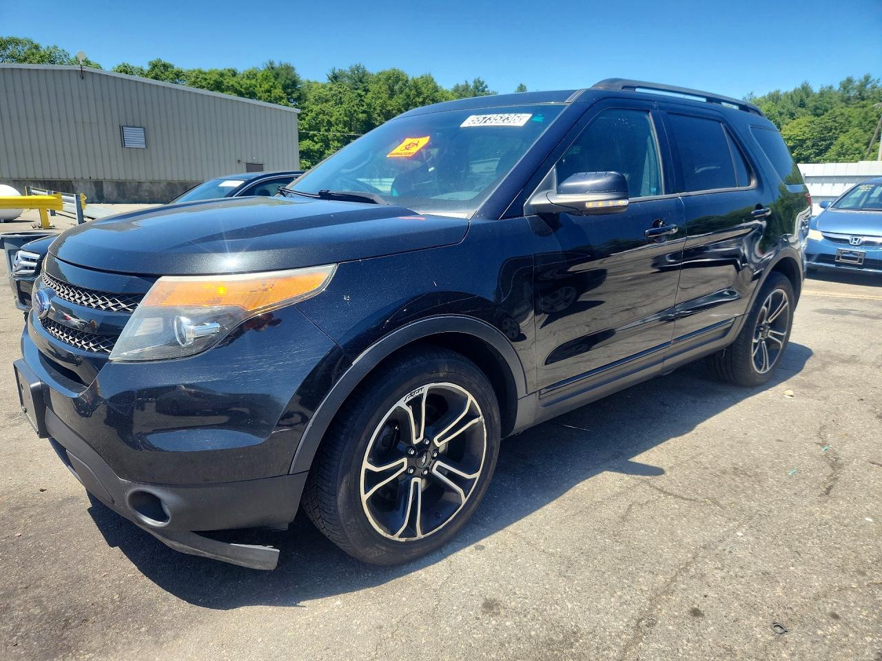 Salvage Ford Explorer Image