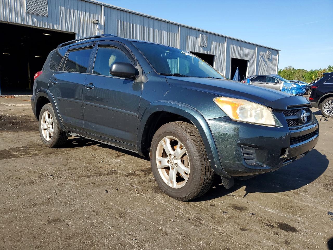 Toyota RAV4 Base