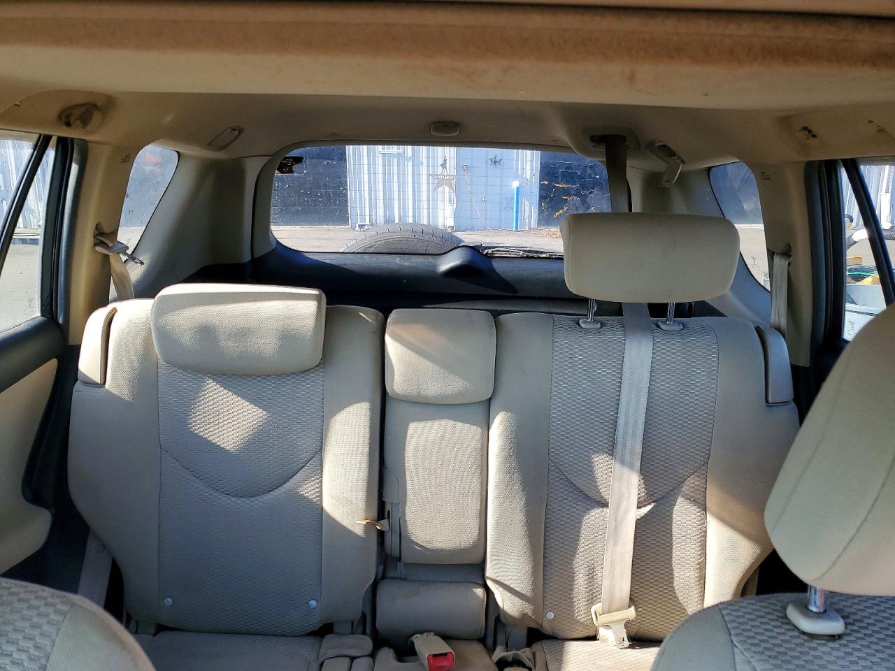 Toyota RAV4 Base