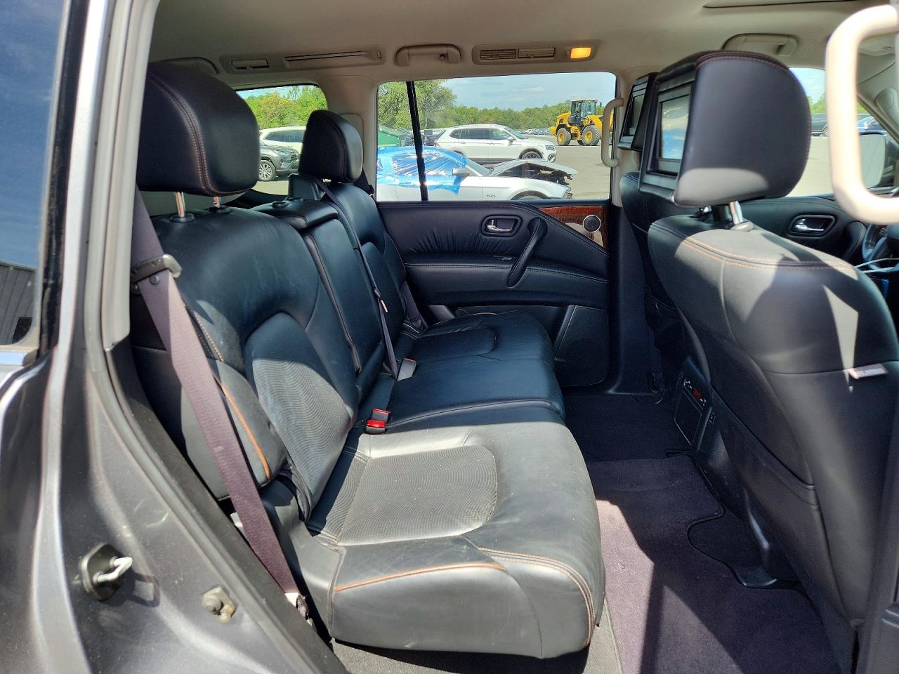 Nissan Armada Platinum