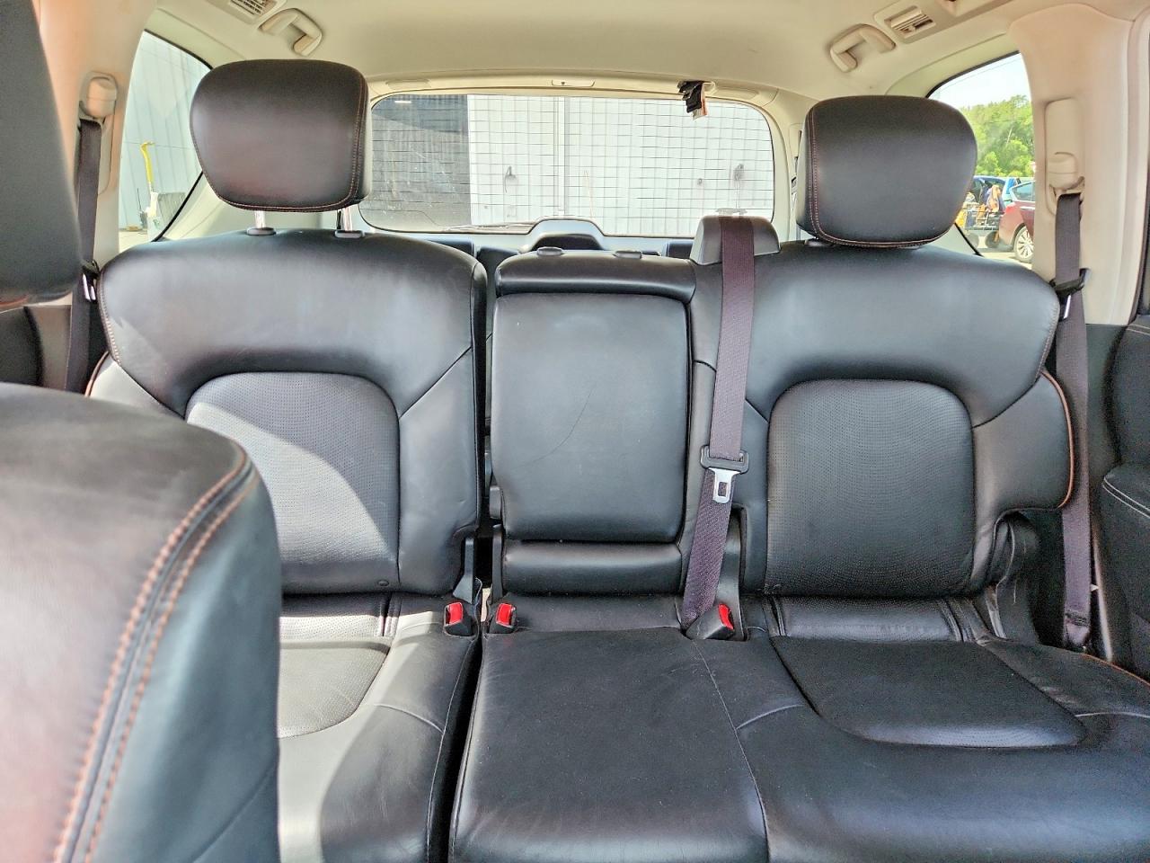 Nissan Armada Platinum