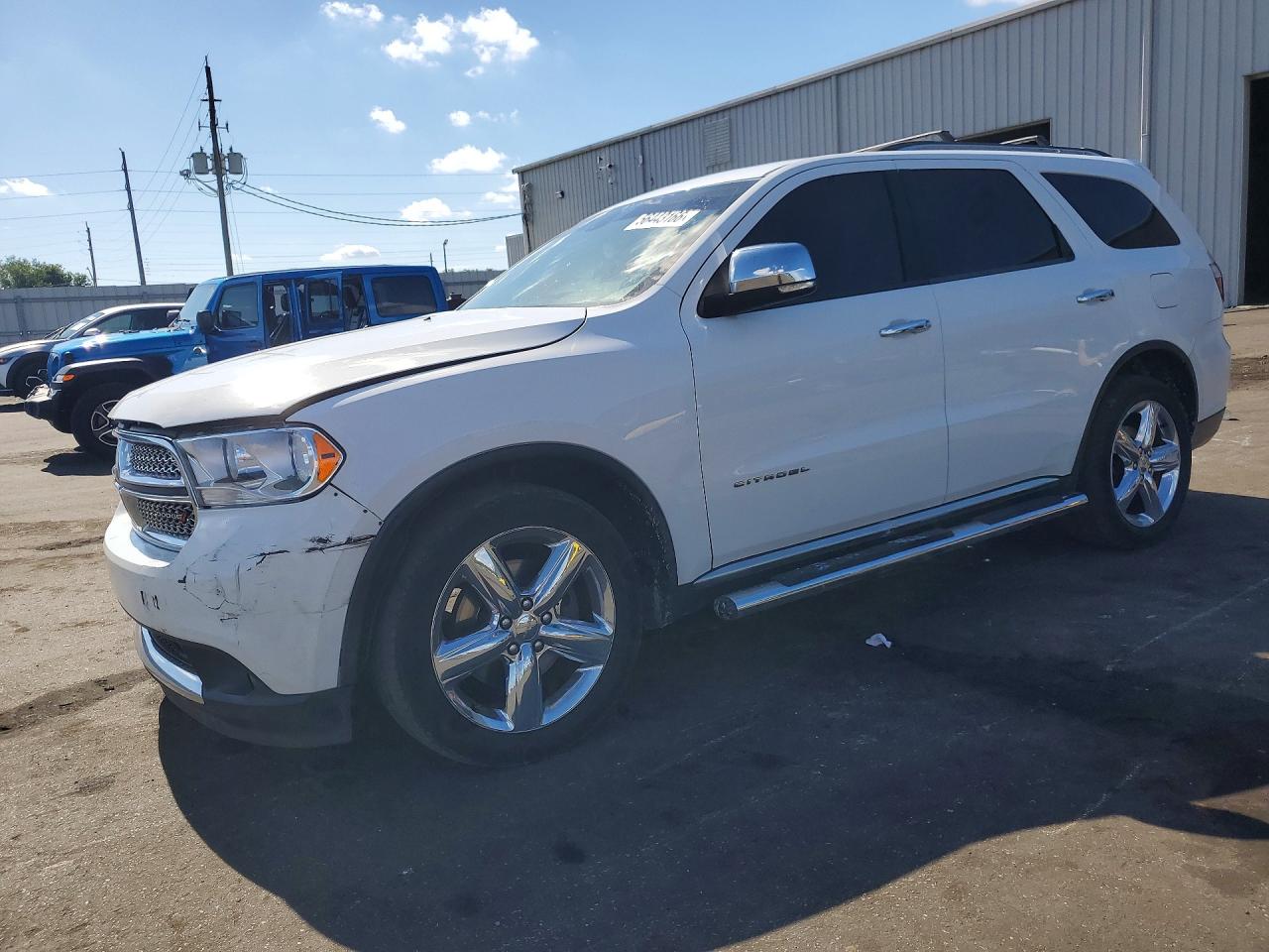Salvage Dodge Durango Image
